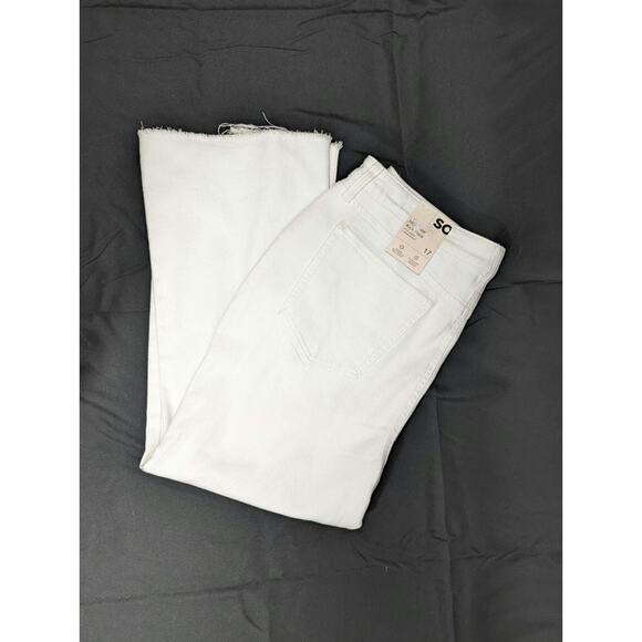NWT High Rise Kick Flare Crop Jeans Juniors 17 White Distressed Button Fly - Picture 1 of 6